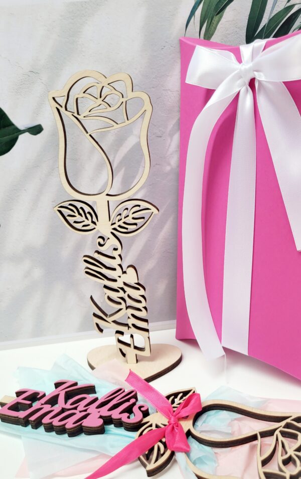 Puidust lill "Kallis ema"