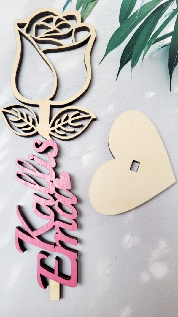 Puidust lill "Kallis ema"